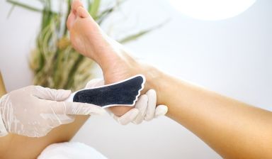 Picture of Golden medical pedicure