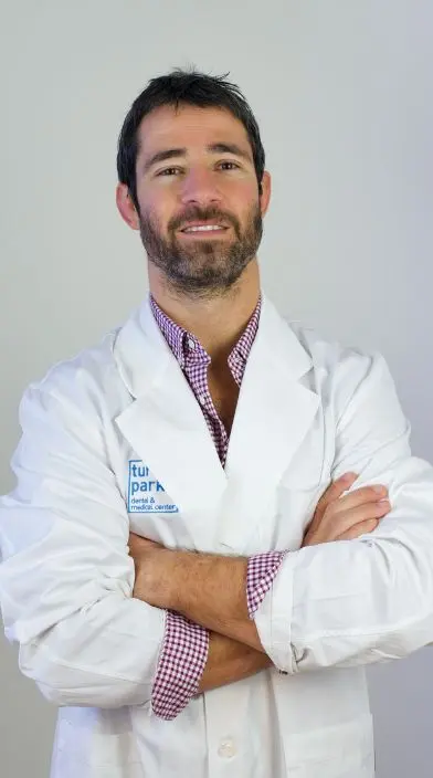 Dr. Rafael Acerete - specialist in sports medicine in Barcelona